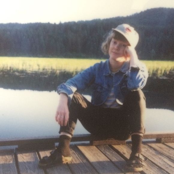 Meet your Posher, Kerria - Picture 1 of 1